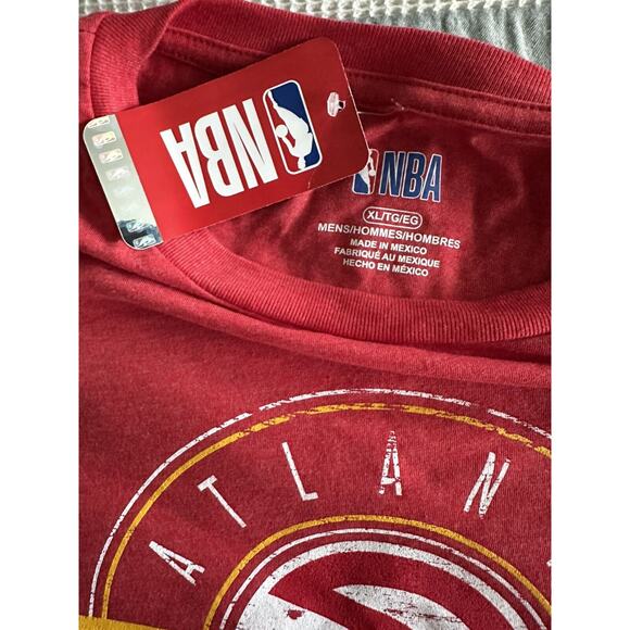 New NBA Atlanta Hawks Unisex Men's Short Sleeve Graphic Logo T-Shirt Red XL - Picture 4 of 5
